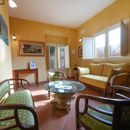 Gh Ξενοδοχείο 4*