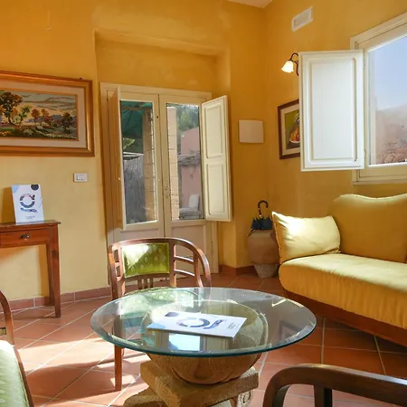 Ξενοδοχείο Gh 4*