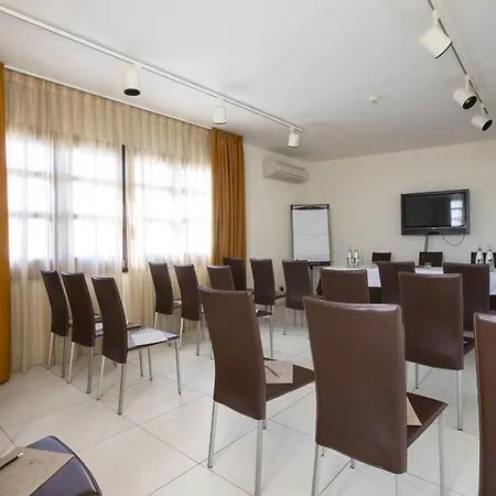 Ξενοδοχείο Gh 4*